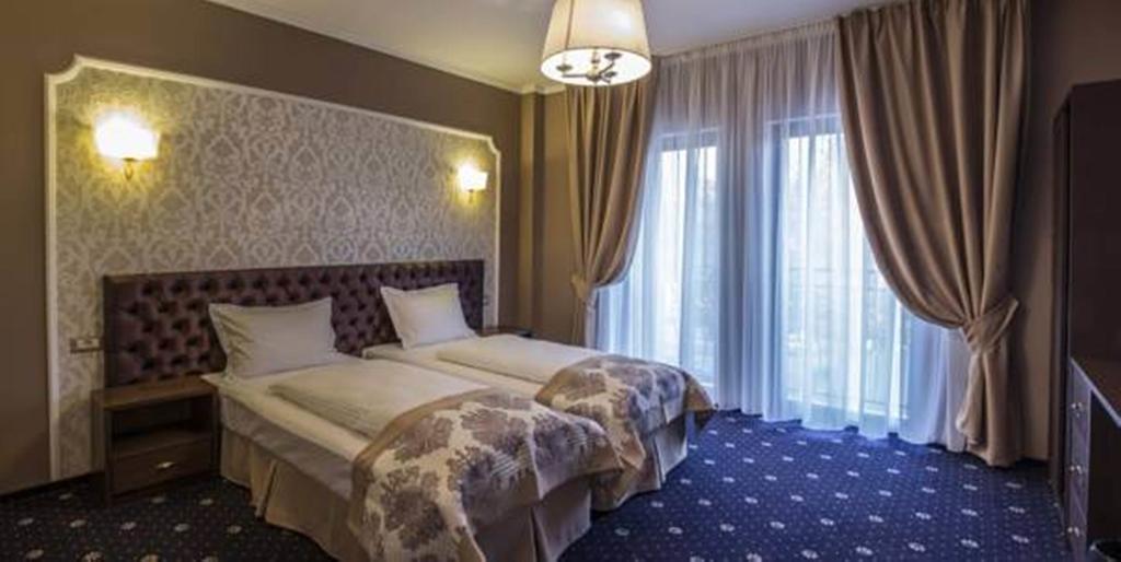 Hotel Bulevard Hunedoara Luaran gambar